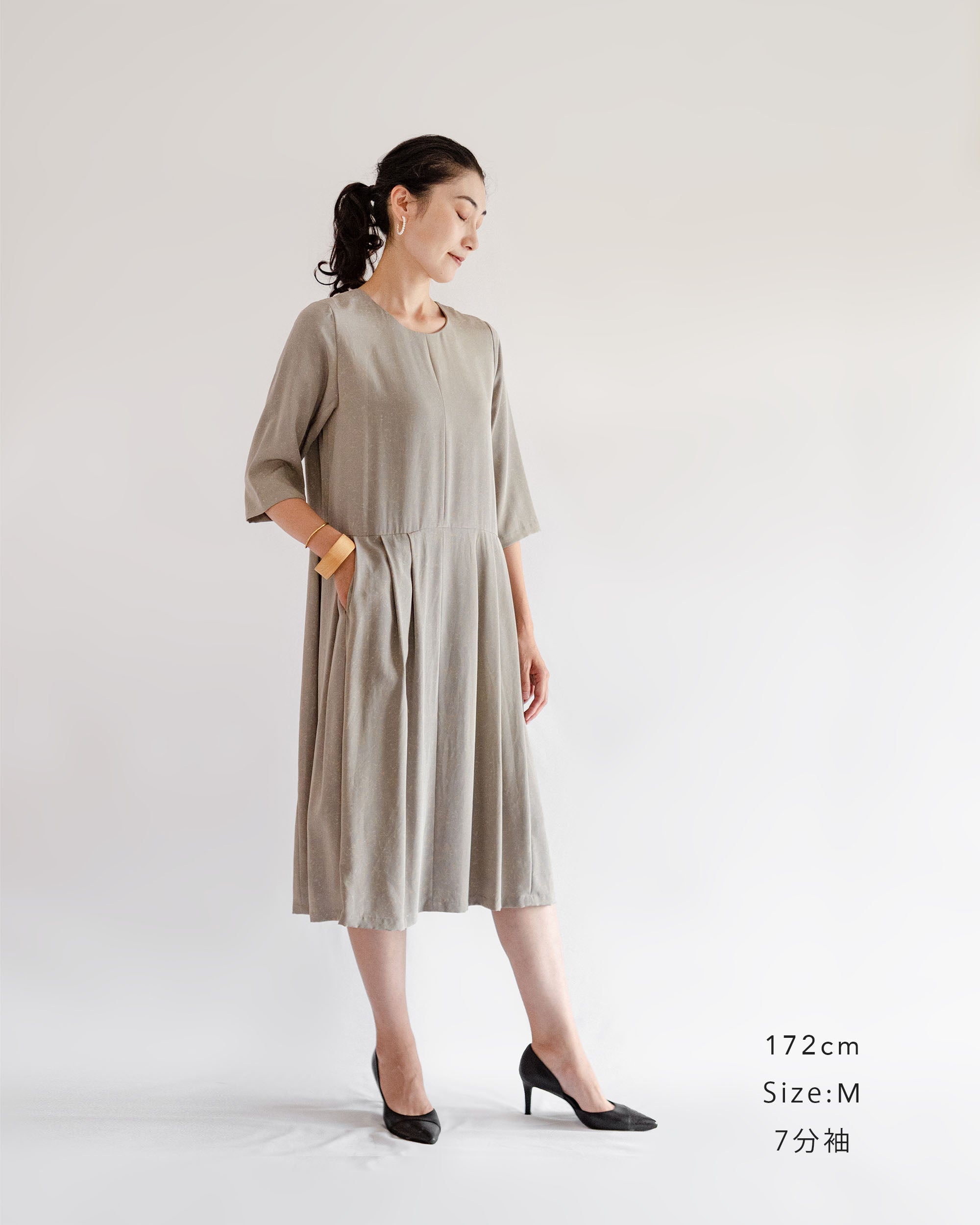白詰草のドレス – TSURUTO